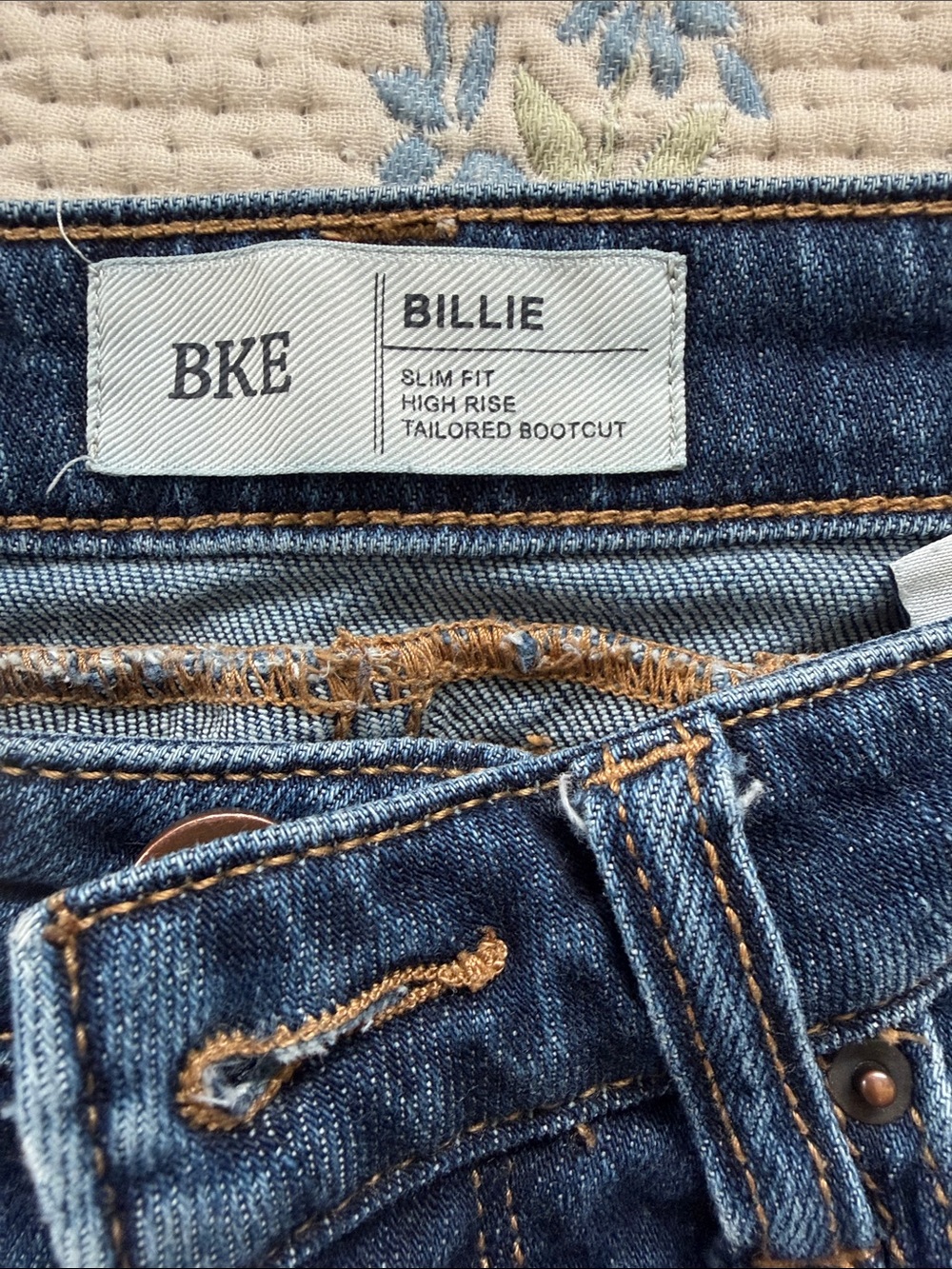 BKE Women's Distressed Blue Straight-Leg Jeans